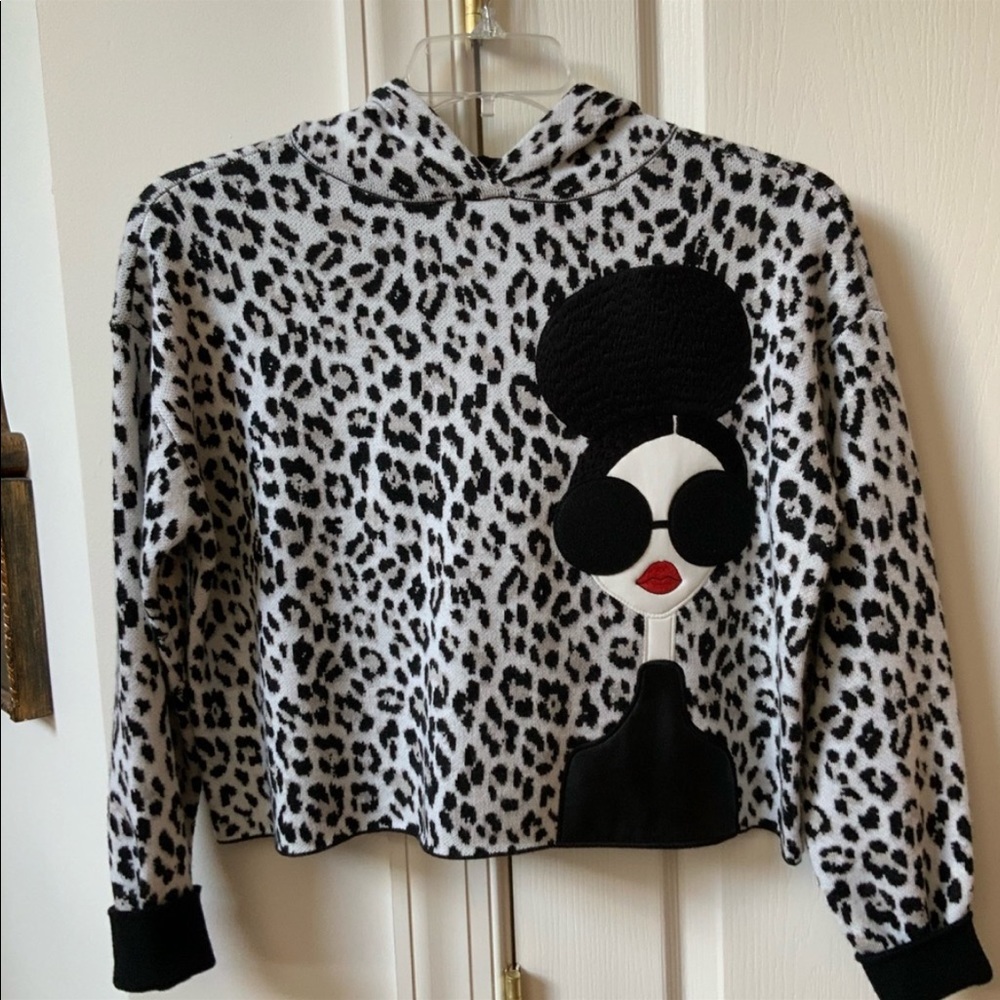 Alice + Olivia Black and White Graphic Sweater